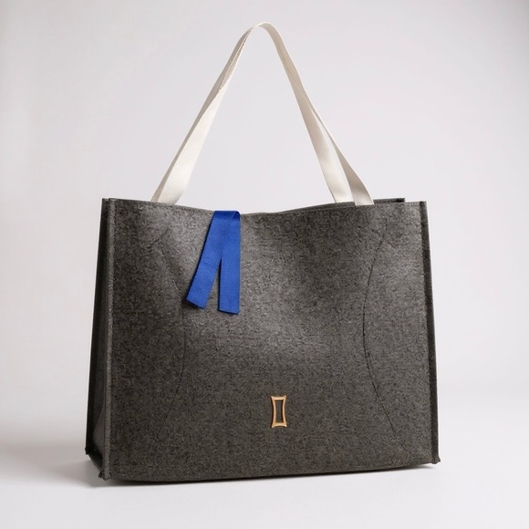 Kit and Ace Handbags - Kit & Ace Large Grey Felted Shopper Tote